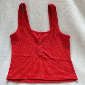 Laura's Boutique Crop Tank Top Red Ribbed Large Button detail